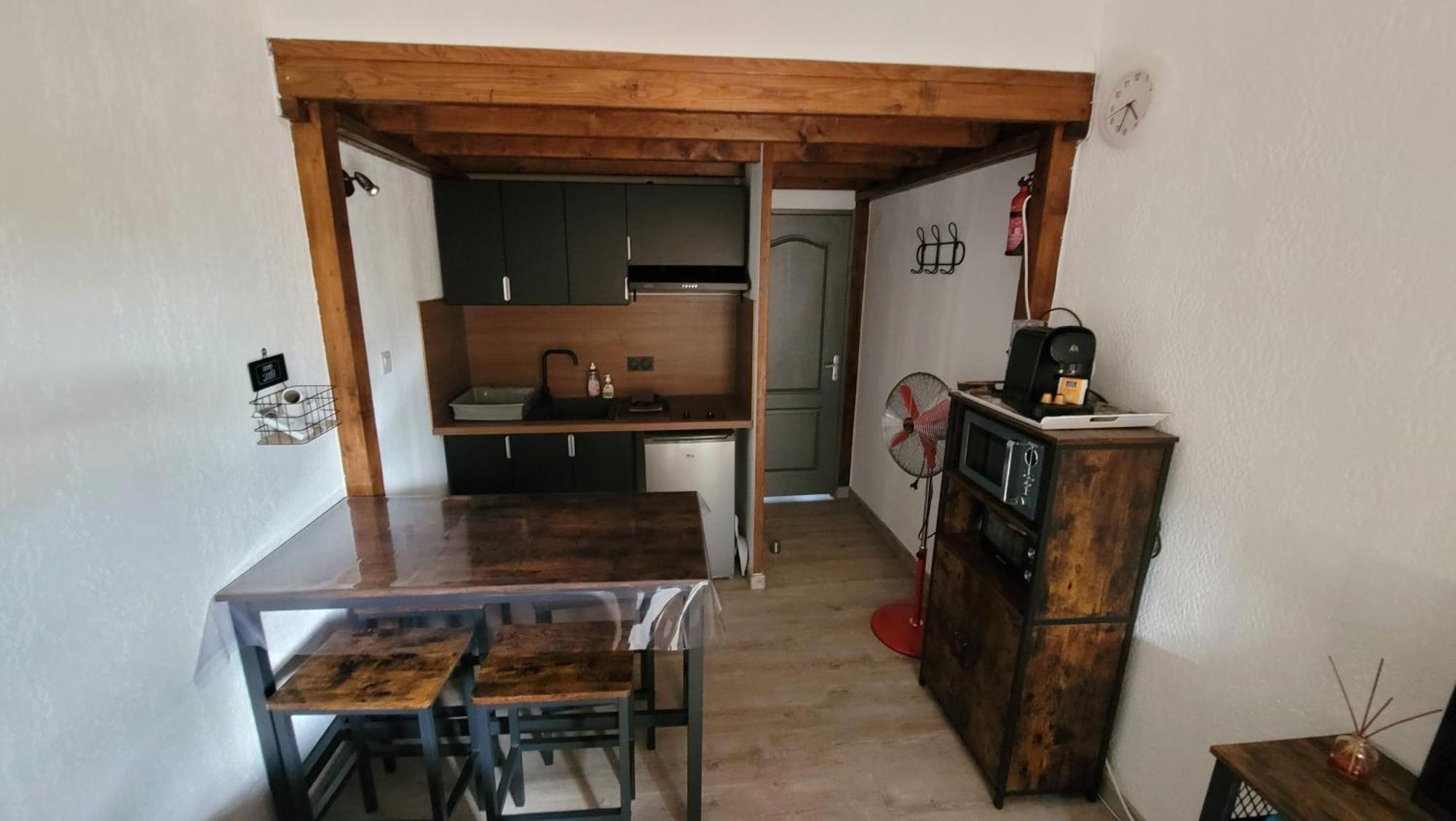 Le Petit Chez Nous Gite Climatise Jardin Pignans Εξωτερικό φωτογραφία